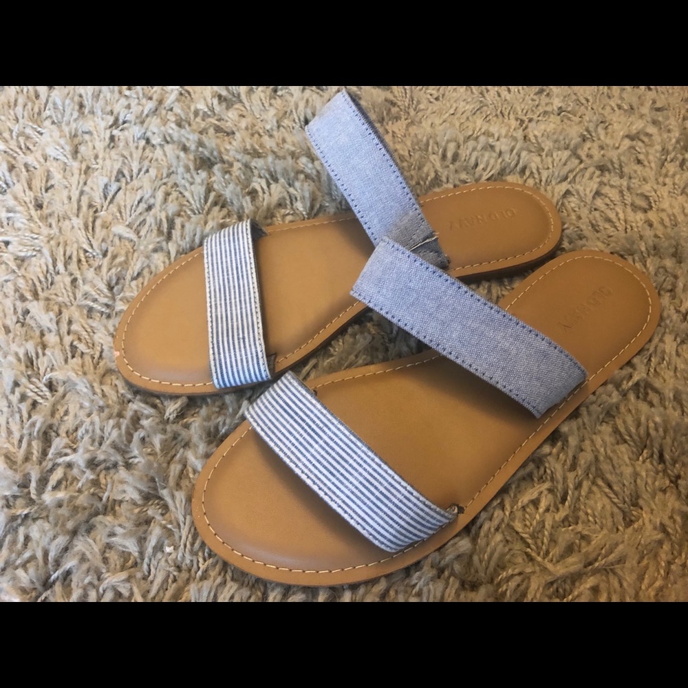Old Navy strappy sandals